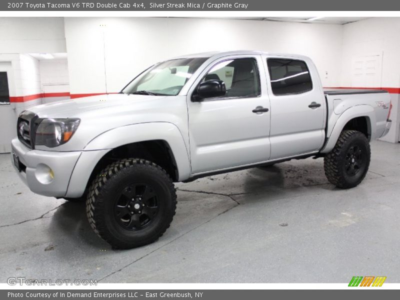Front 3/4 View of 2007 Tacoma V6 TRD Double Cab 4x4