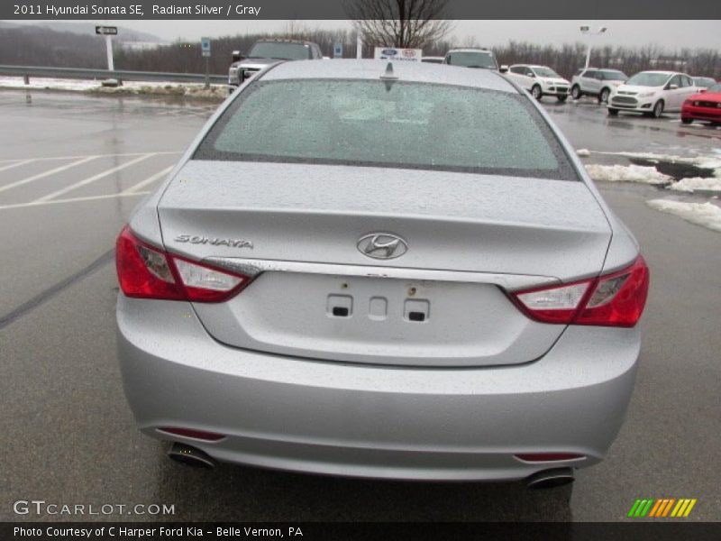 Radiant Silver / Gray 2011 Hyundai Sonata SE