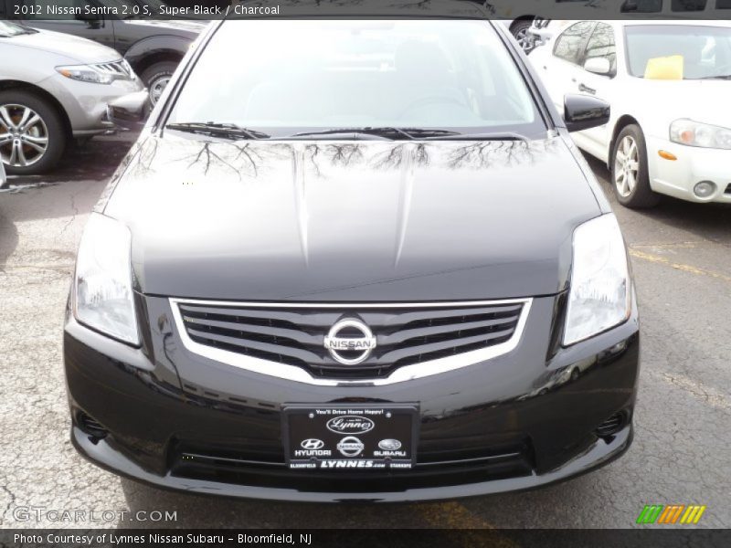 Super Black / Charcoal 2012 Nissan Sentra 2.0 S