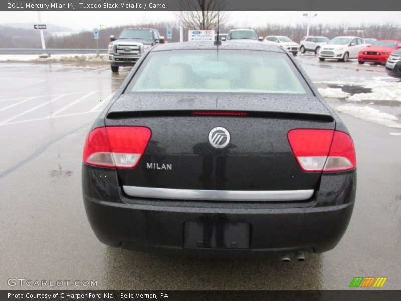 Tuxedo Black Metallic / Camel 2011 Mercury Milan I4