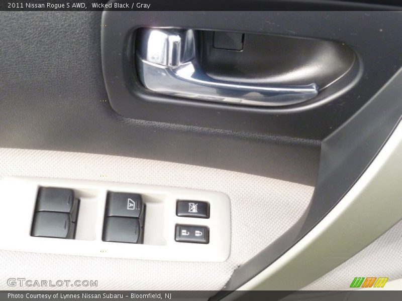 Wicked Black / Gray 2011 Nissan Rogue S AWD