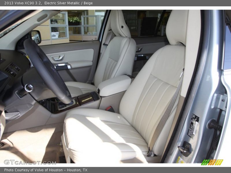 Front Seat of 2013 XC90 3.2