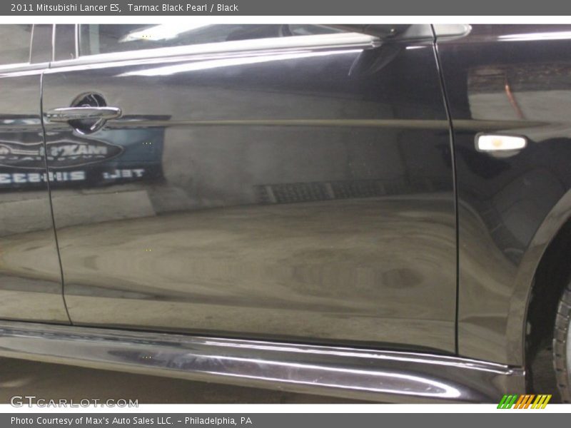 Tarmac Black Pearl / Black 2011 Mitsubishi Lancer ES