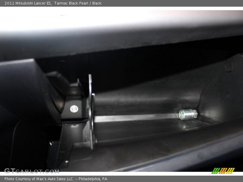 Tarmac Black Pearl / Black 2011 Mitsubishi Lancer ES