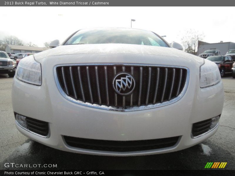 White Diamond Tricoat / Cashmere 2013 Buick Regal Turbo