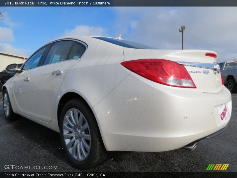 White Diamond Tricoat / Cashmere 2013 Buick Regal Turbo
