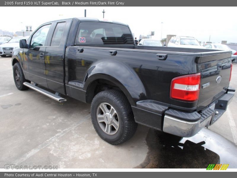 Black / Medium Flint/Dark Flint Grey 2005 Ford F150 XLT SuperCab