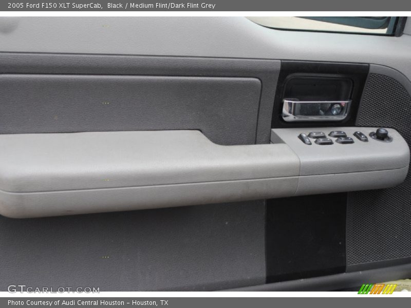 Black / Medium Flint/Dark Flint Grey 2005 Ford F150 XLT SuperCab