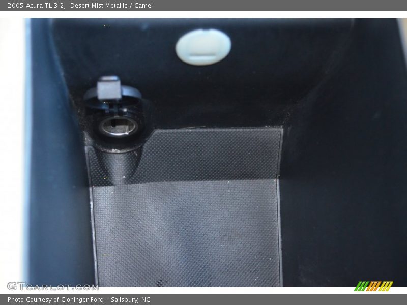 Desert Mist Metallic / Camel 2005 Acura TL 3.2