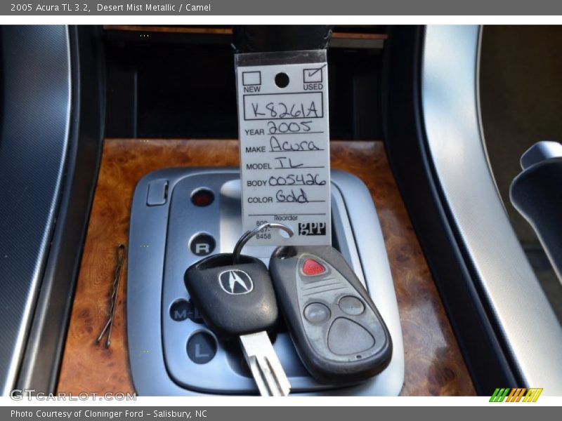 Desert Mist Metallic / Camel 2005 Acura TL 3.2