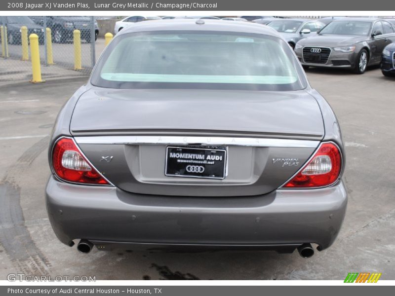 Lunar Grey Metallic / Champagne/Charcoal 2008 Jaguar XJ Vanden Plas