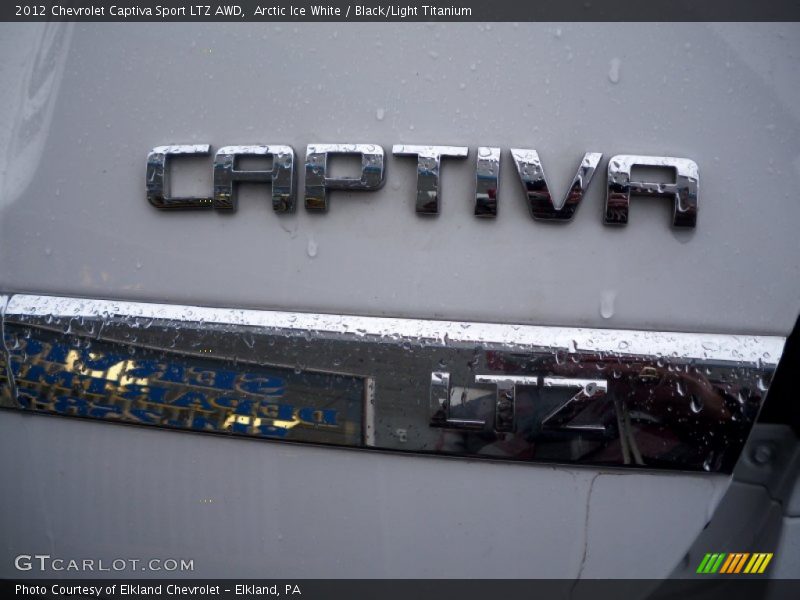Arctic Ice White / Black/Light Titanium 2012 Chevrolet Captiva Sport LTZ AWD