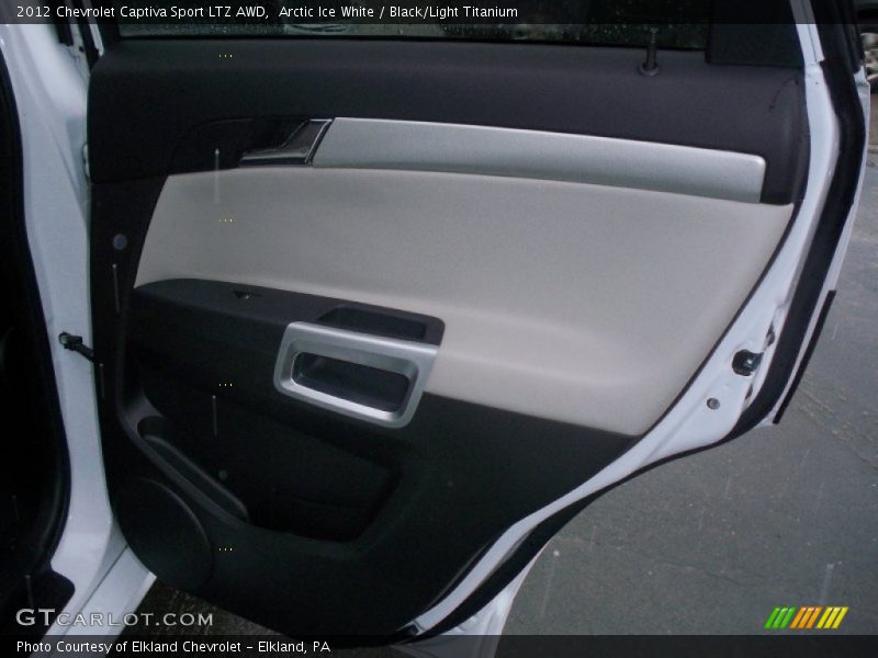Arctic Ice White / Black/Light Titanium 2012 Chevrolet Captiva Sport LTZ AWD