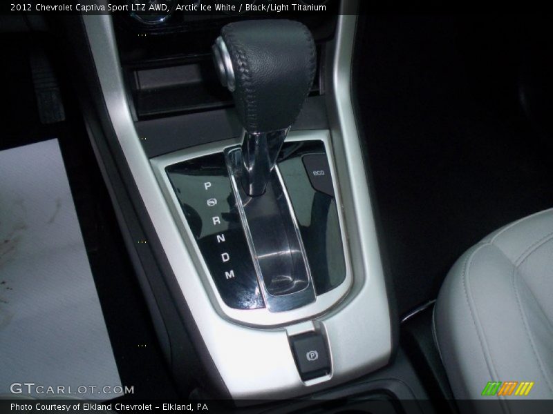 Arctic Ice White / Black/Light Titanium 2012 Chevrolet Captiva Sport LTZ AWD
