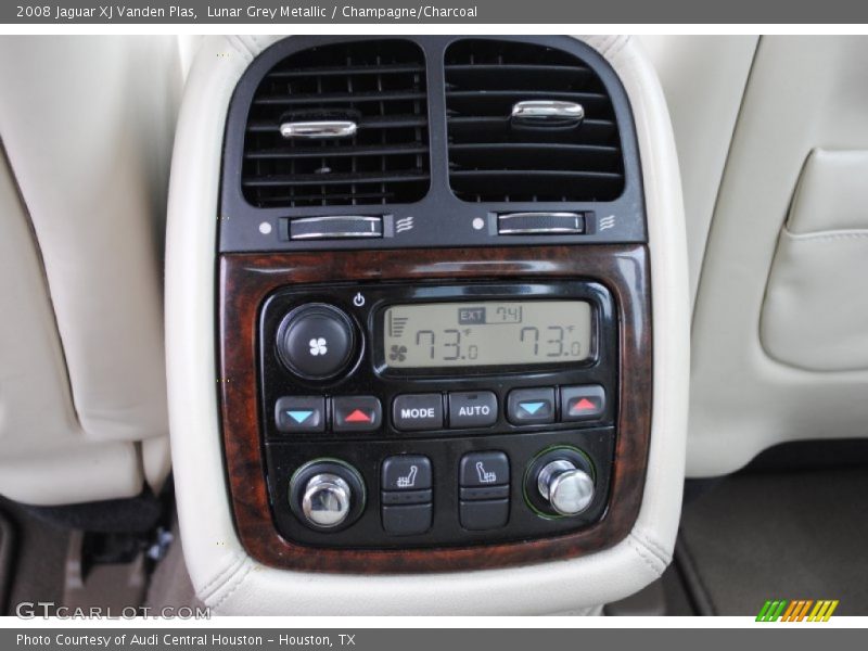 Lunar Grey Metallic / Champagne/Charcoal 2008 Jaguar XJ Vanden Plas