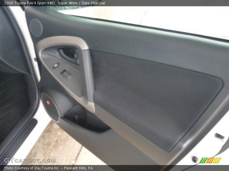 Super White / Dark Charcoal 2006 Toyota RAV4 Sport 4WD