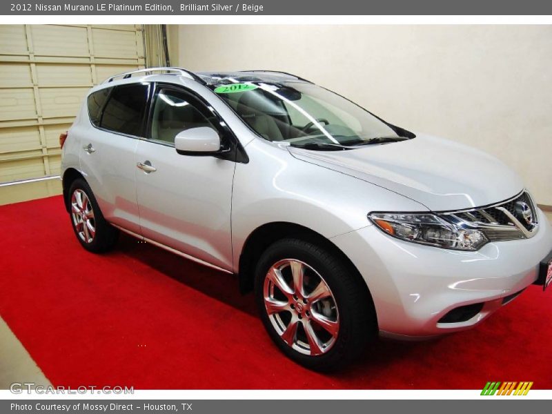 Front 3/4 View of 2012 Murano LE Platinum Edition