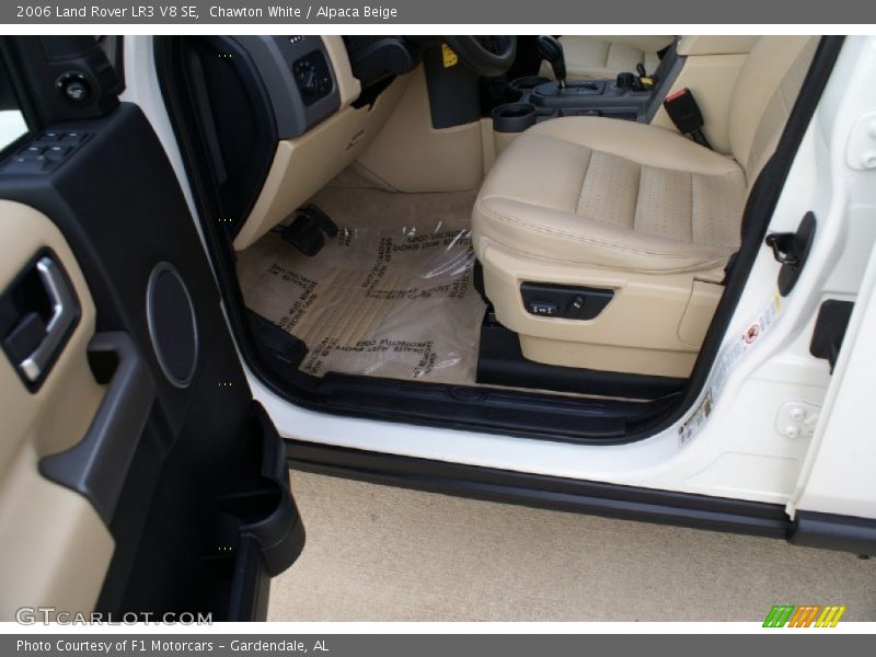 Chawton White / Alpaca Beige 2006 Land Rover LR3 V8 SE