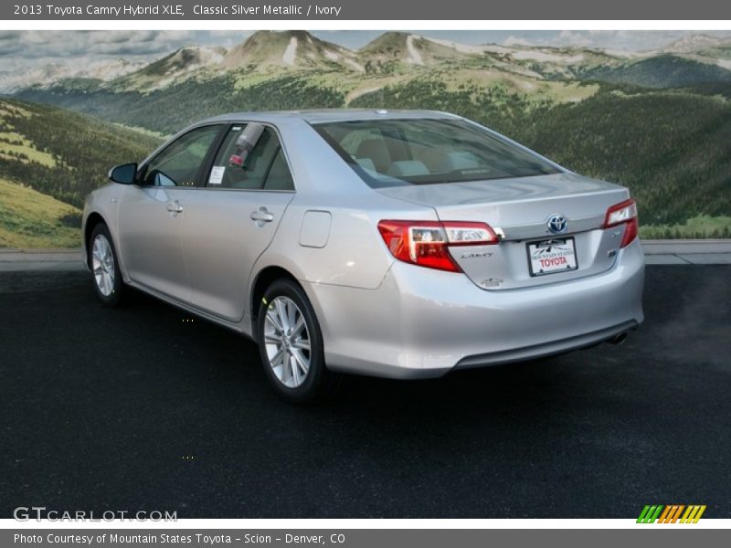 Classic Silver Metallic / Ivory 2013 Toyota Camry Hybrid XLE