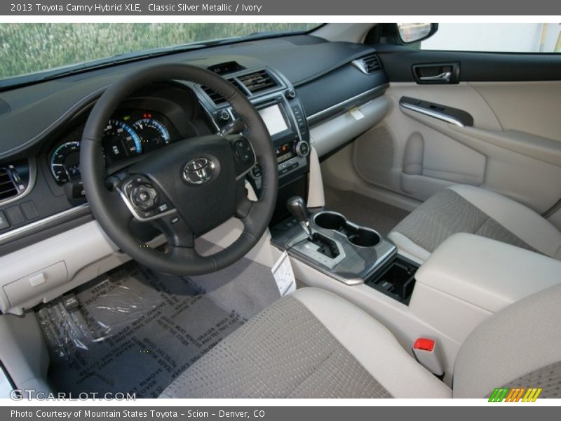 Classic Silver Metallic / Ivory 2013 Toyota Camry Hybrid XLE