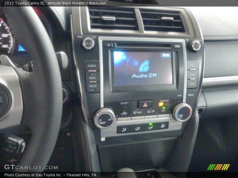 Attitude Black Metallic / Black/Ash 2013 Toyota Camry SE