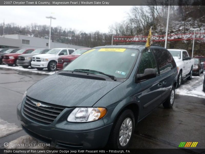 Magnesium Pearl / Medium Slate Gray 2007 Chrysler Town & Country