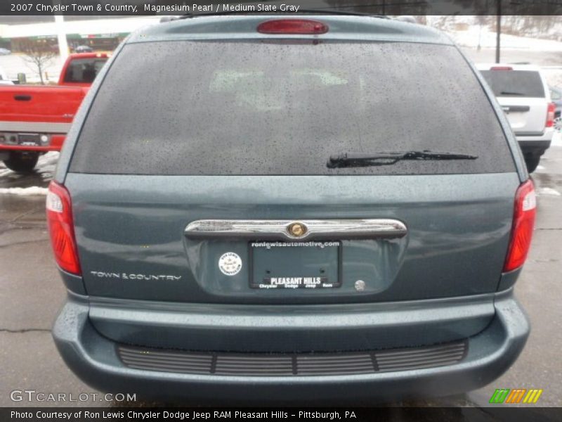 Magnesium Pearl / Medium Slate Gray 2007 Chrysler Town & Country