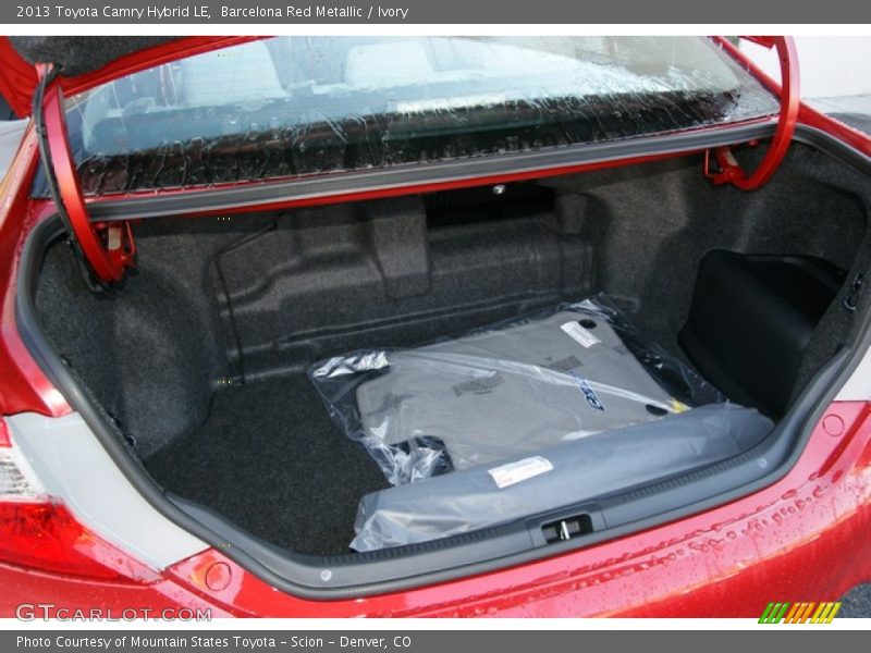 Barcelona Red Metallic / Ivory 2013 Toyota Camry Hybrid LE