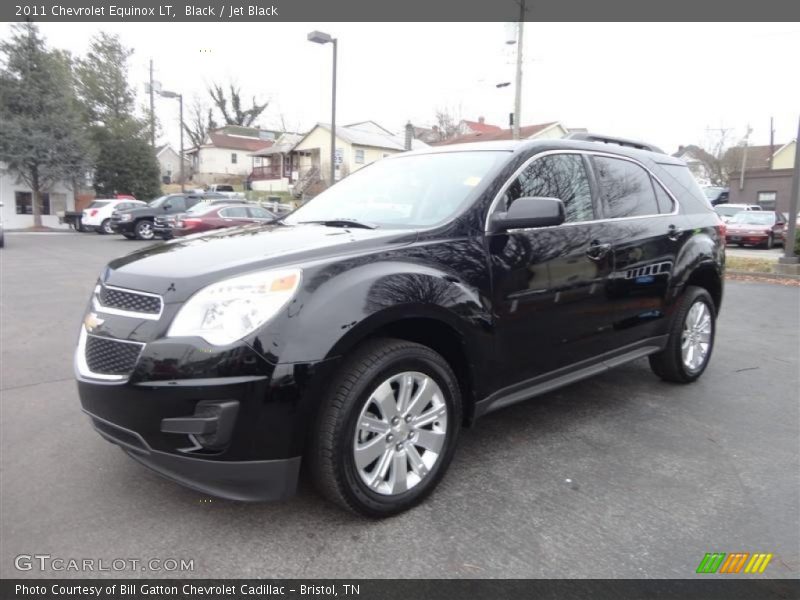 Front 3/4 View of 2011 Equinox LT