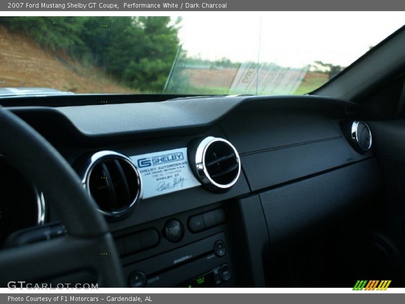 Performance White / Dark Charcoal 2007 Ford Mustang Shelby GT Coupe