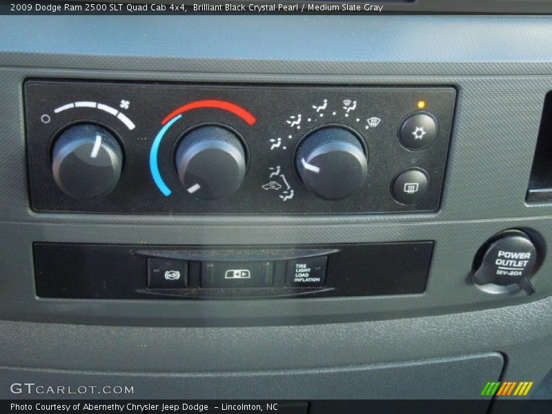 Controls of 2009 Ram 2500 SLT Quad Cab 4x4