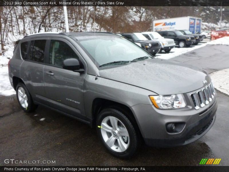 Front 3/4 View of 2013 Compass Sport 4x4