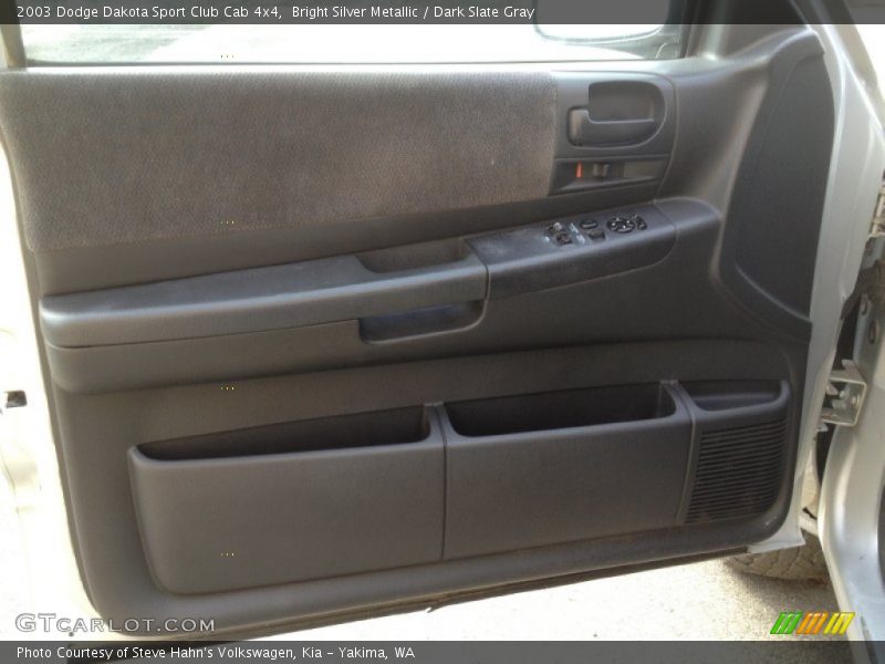 Bright Silver Metallic / Dark Slate Gray 2003 Dodge Dakota Sport Club Cab 4x4