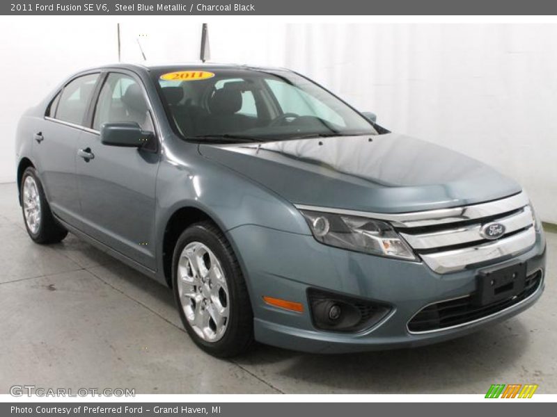 Front 3/4 View of 2011 Fusion SE V6