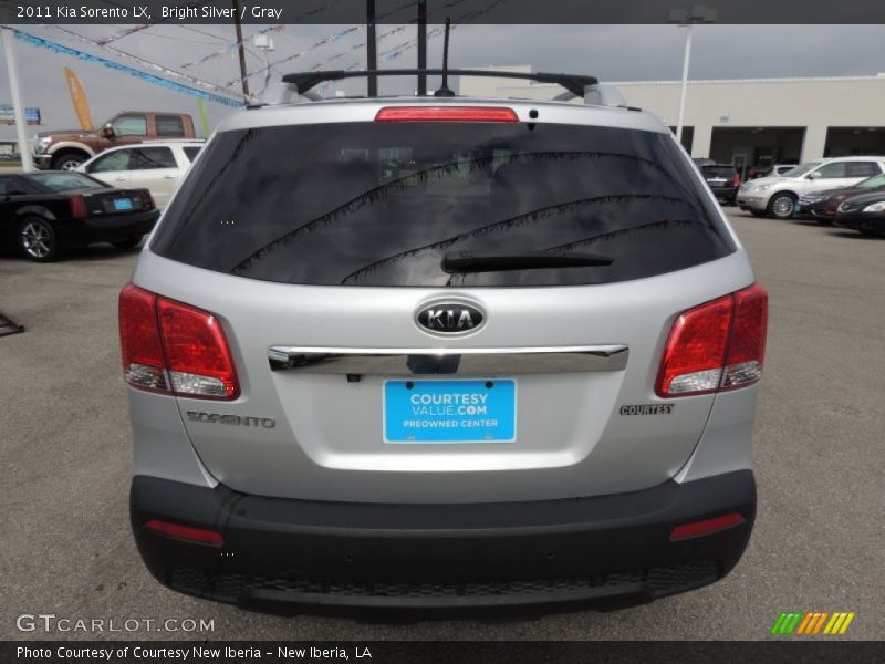 Bright Silver / Gray 2011 Kia Sorento LX