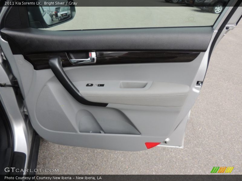 Bright Silver / Gray 2011 Kia Sorento LX