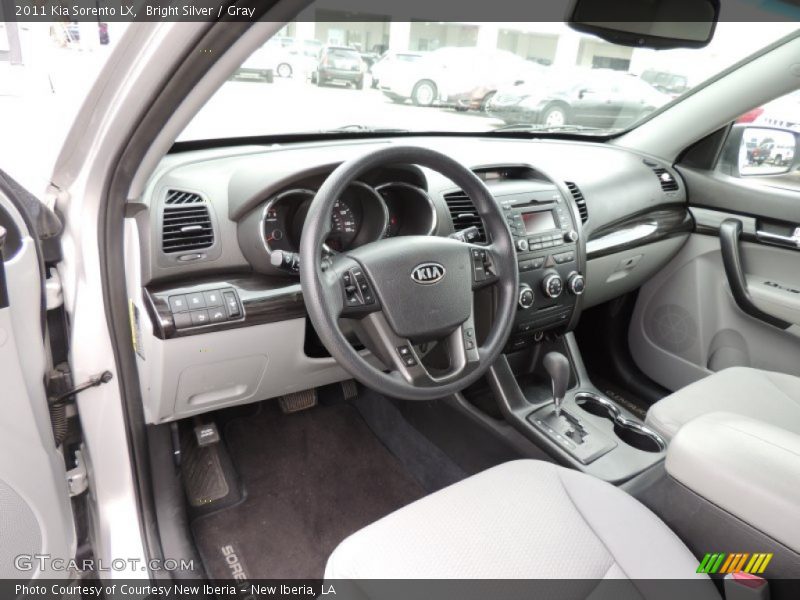 Bright Silver / Gray 2011 Kia Sorento LX