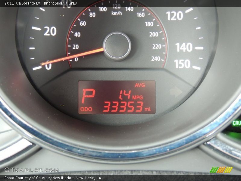 Bright Silver / Gray 2011 Kia Sorento LX