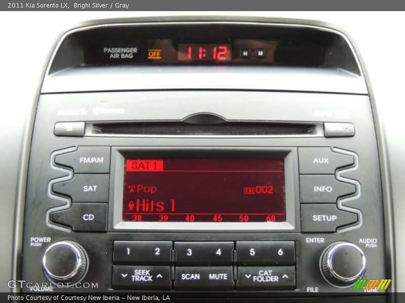 Bright Silver / Gray 2011 Kia Sorento LX