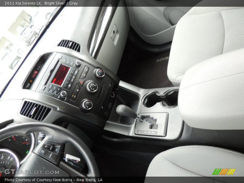 Bright Silver / Gray 2011 Kia Sorento LX