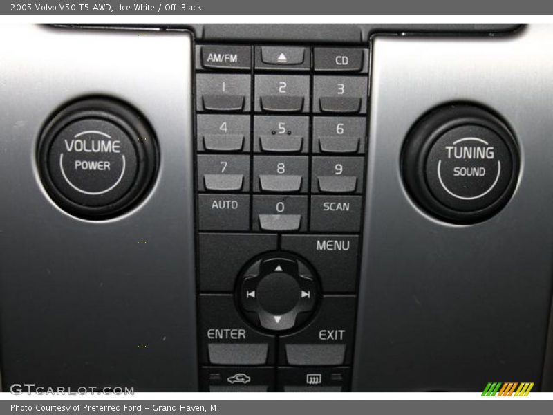 Controls of 2005 V50 T5 AWD