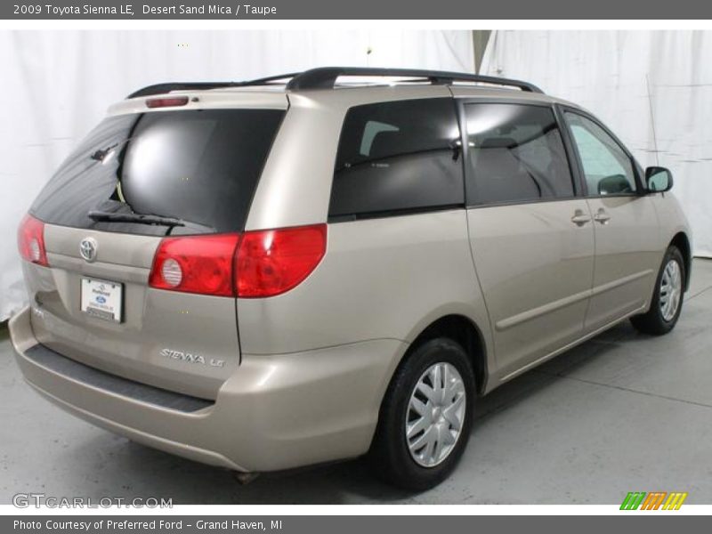 Desert Sand Mica / Taupe 2009 Toyota Sienna LE