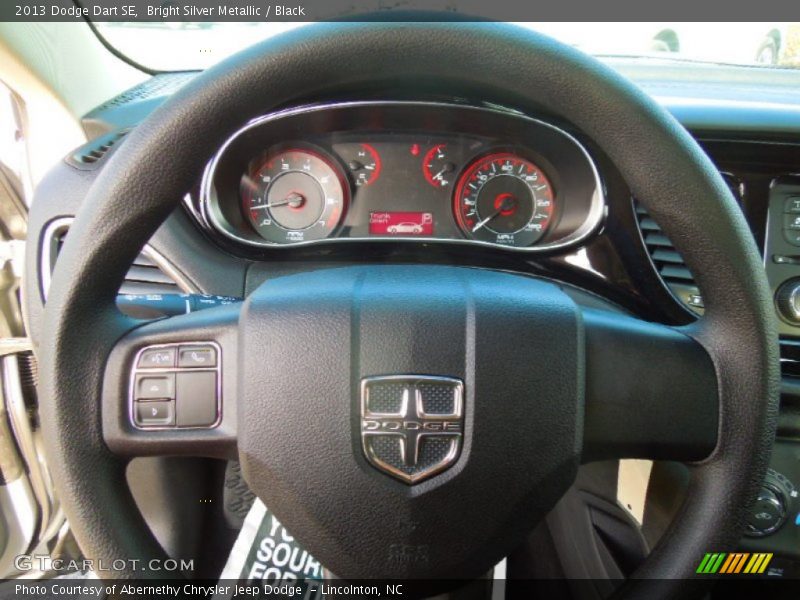 Bright Silver Metallic / Black 2013 Dodge Dart SE