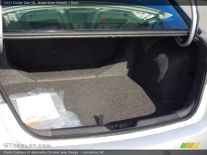Bright Silver Metallic / Black 2013 Dodge Dart SE