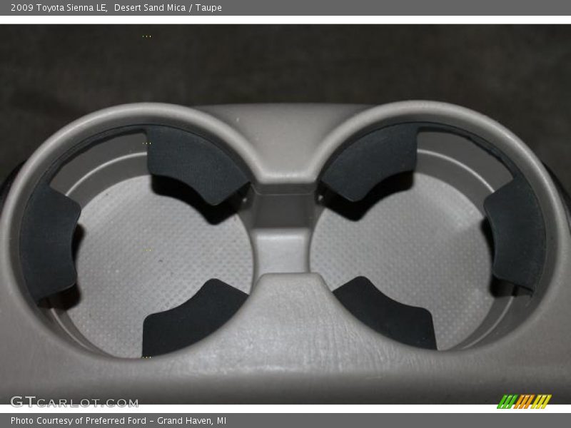 Desert Sand Mica / Taupe 2009 Toyota Sienna LE