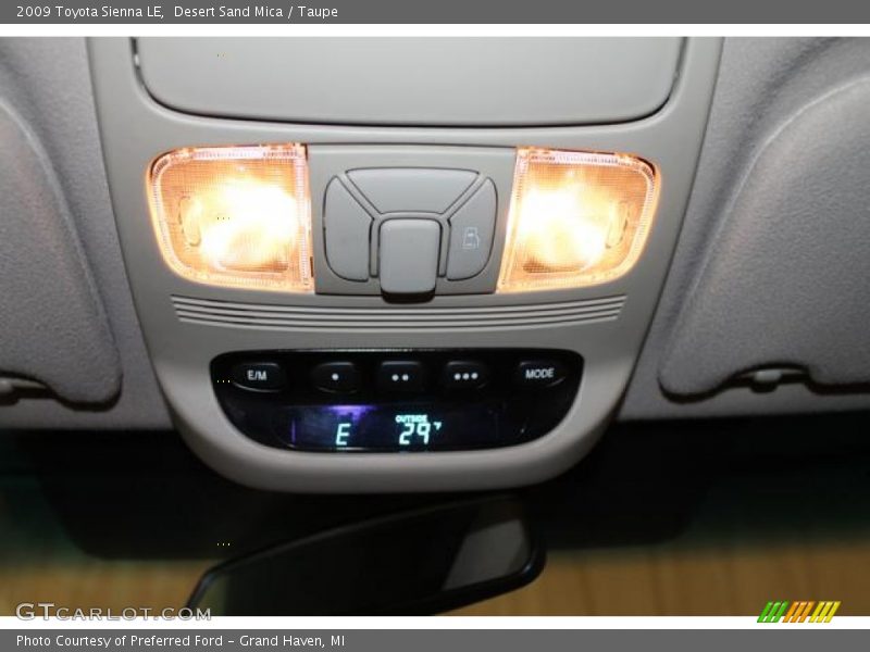 Desert Sand Mica / Taupe 2009 Toyota Sienna LE