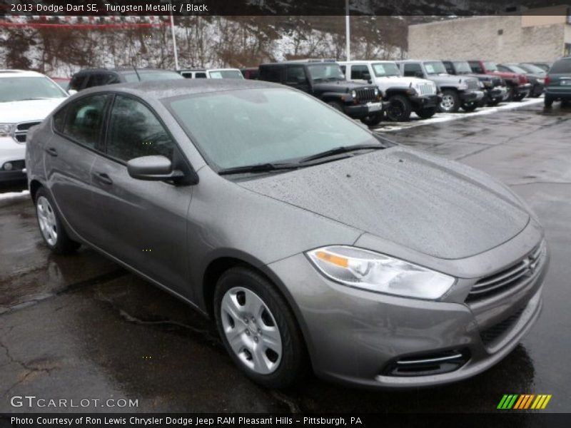 Front 3/4 View of 2013 Dart SE