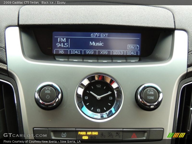 Controls of 2009 CTS Sedan