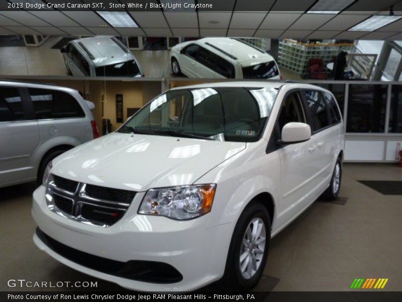 Stone White / Black/Light Graystone 2013 Dodge Grand Caravan SXT