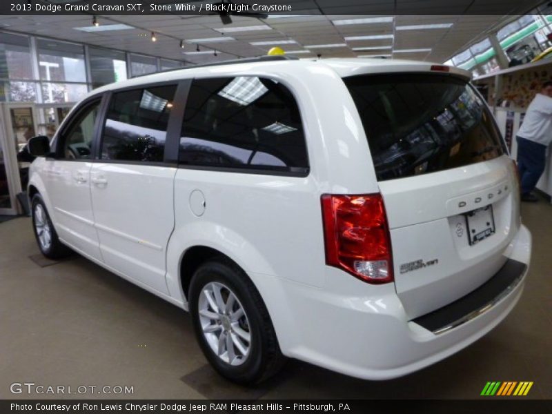 Stone White / Black/Light Graystone 2013 Dodge Grand Caravan SXT